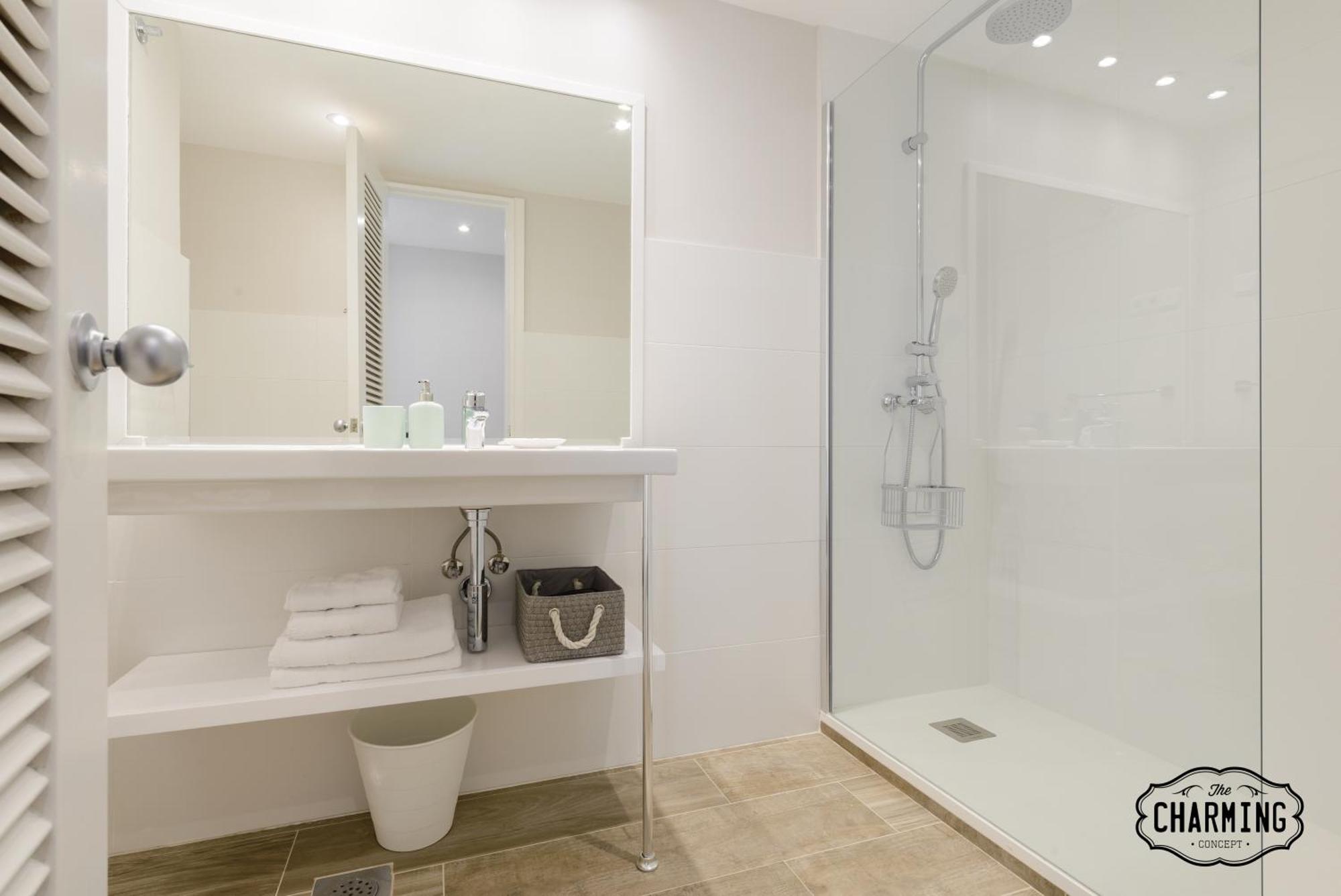 Charming Eurobuilding 2 Terrace Exclusive - Plaza De Parking Apartment Madrid Ngoại thất bức ảnh
